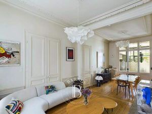 Vendu - Maison 8 Pièces 186 m2 Lille Centre