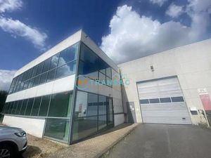 Location local industriel 1 pièce 1331 m² à Chilly-Mazarin (91380)