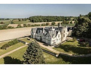 Magnificent Property With 12 Hectares Of Gardens And Land