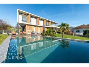 Annecy Le Vieux  Contemporary Villa With Lake View