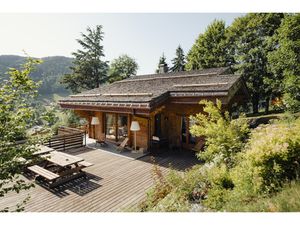 Renovated Farmhouse With Panoramic Views