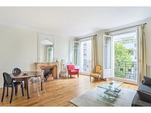 Paris 16th District – An Ideal Pied A Terre