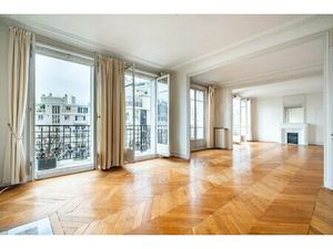 Paris 16th – Passy – Rue Des Vignes