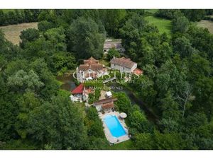 Turnkey Vineyard Of 5.5 Ha For Sale In Pomerol