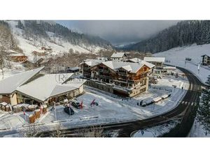 Modern 5 Bed Chalet Close To The Centre Of Les Gets