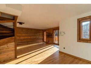 Modern 5 Bed Chalet Close To The Centre Of Les Gets