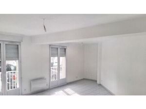 Location appartement 1 pièce 34 m² à Goussainville (95190)