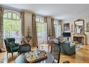 Paris 16th District – A Magnificent Apartment
