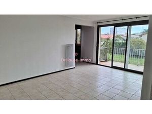 Appartement T2 avec terrasse et parking — 42 m² — Marmande