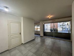 Montpellier Antigone – T1 Bis de 34 m² avec coin nuit et balcon dans résidence sécurisée