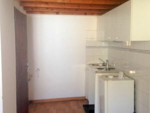 Appartement T1 près de SAINT CHAMAS à louer