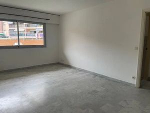 2 pièces meublé Vence la poste