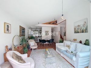 Echoppe double hypercentre de Caudéran avec cour extérieure