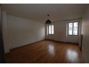 LOCATION : appartement F2 (56 m2) à SOUILLAC