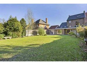 Belle maison bourgeoise  espace pour profession libérale et