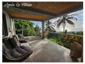 Vente à Terme Libre Villa + Appartement Vue Mer sur 3 500 m2 de terrain  Guadeloupe