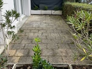 Exclusivité  Anglet  tous les commerces à pied.