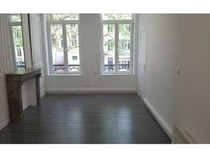 Location appartement  m² T-1 à Lille  709 €