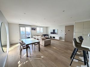 ** SUPERBE APPARTEMENT DE 4 PIECES AVEC BALCON **