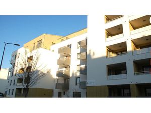 Appartement tye 2 vendu loué avec un balcon et parking