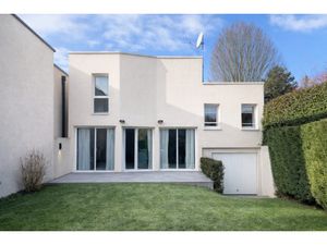 Maison de 7 pièces principales sur 451m2 de terrain