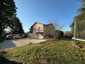Maison familiale cinq chambres  piscine et grands espaces au calme