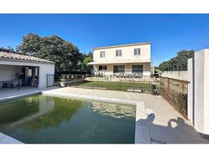 Maison Sorgues 135 m² T-5 à vendre  475 000 €