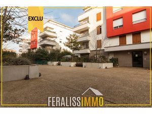 Appartement F3 en super état !