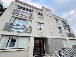 À vendre F1 cave et place de parking L ISLE ADAM