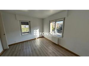 Appartement T2 rénové avec garage