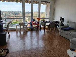 Appartement de type T3 au deuxième étage