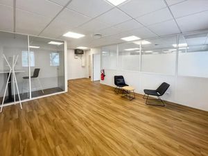 Bureaux de 110m² en très bon état rue de Gerland