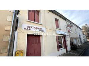 Immeuble - Commerce / 8 pièces – 229 m² – Centre de Saint-Louis-en-l’Isle (Dordogne)