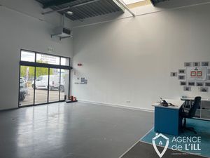 Local commercial - 240m2