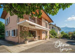 Maison ancienne de 129 m² à Chambery