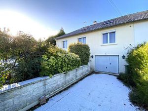 Maison T6 140 m² sur jardin clos de 449 m² à Freneuse