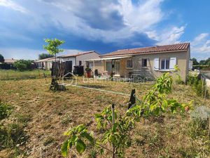 Maison de 91 m² à Charols