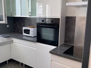 Appartement à louer - 3 pièces - 57 15 m2 - La Roche Sur Yon - 85 - PAYS-DE-LOIRE