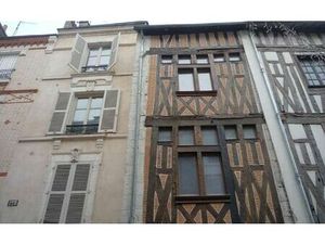 Location appartement  64.89 m² T-3 à Orléans  626 €