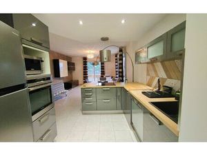 Location appartement  m² T-4 à Saint-André-de-la-Roche  1 540 €