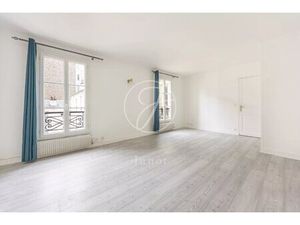 Paris 7e - RUE AMÉLIE / GROS-CAILLOU - Appartement à louer - 2 pièces vide - 50 31m² Carre