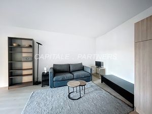 15ème / Lecourbe - 1 Appartement - 1 balcon - 1 parking en