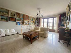 Maison avec 4 chambres + une piscine couverte + un garage de 110m2 !!! De l'espace  du cal