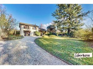 Sathonay-Village : maison familiale de 150m²  3 chambres  terrain 1350m²  garage atelier  