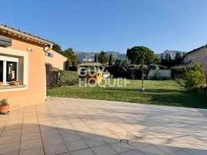 Maison Taillades 4 pièce(s) 147 m2