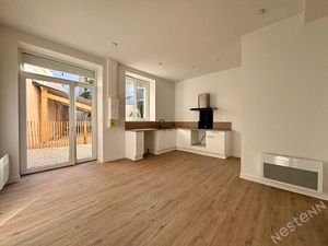 Secteur CATHEDRALE Agen  T1 bis avec cour  entièrement neuf !