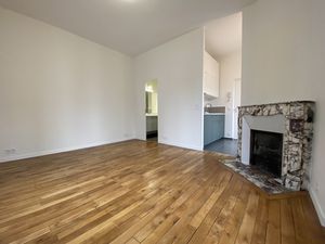 STUDIO / CENTRE-VILLE À PIED