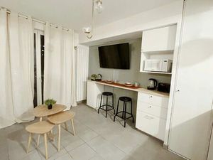 T1bis meublé + balcon métro Minimes