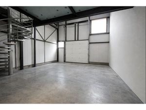 Local mixte artisanal-stockage-bureaux de 97 35 m² - SENE