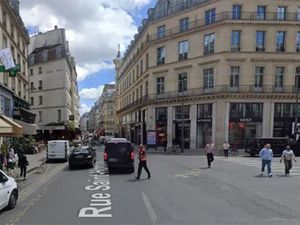 Location Commerce PARIS 75001